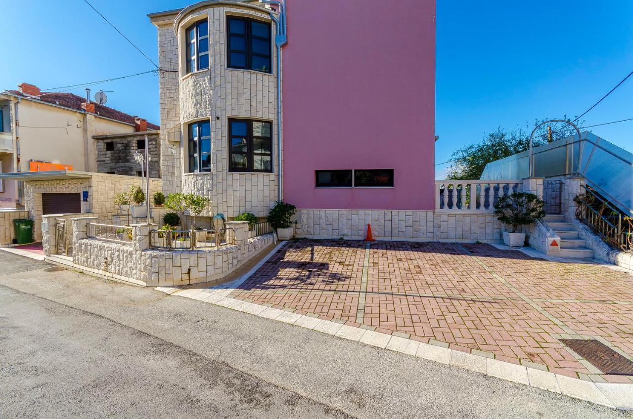 טרוגיר Apartments Anna מראה חיצוני תמונה
